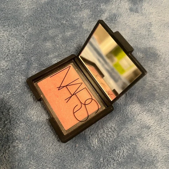 Nars Powder Blush - Orgasm - Picture 1 of 2